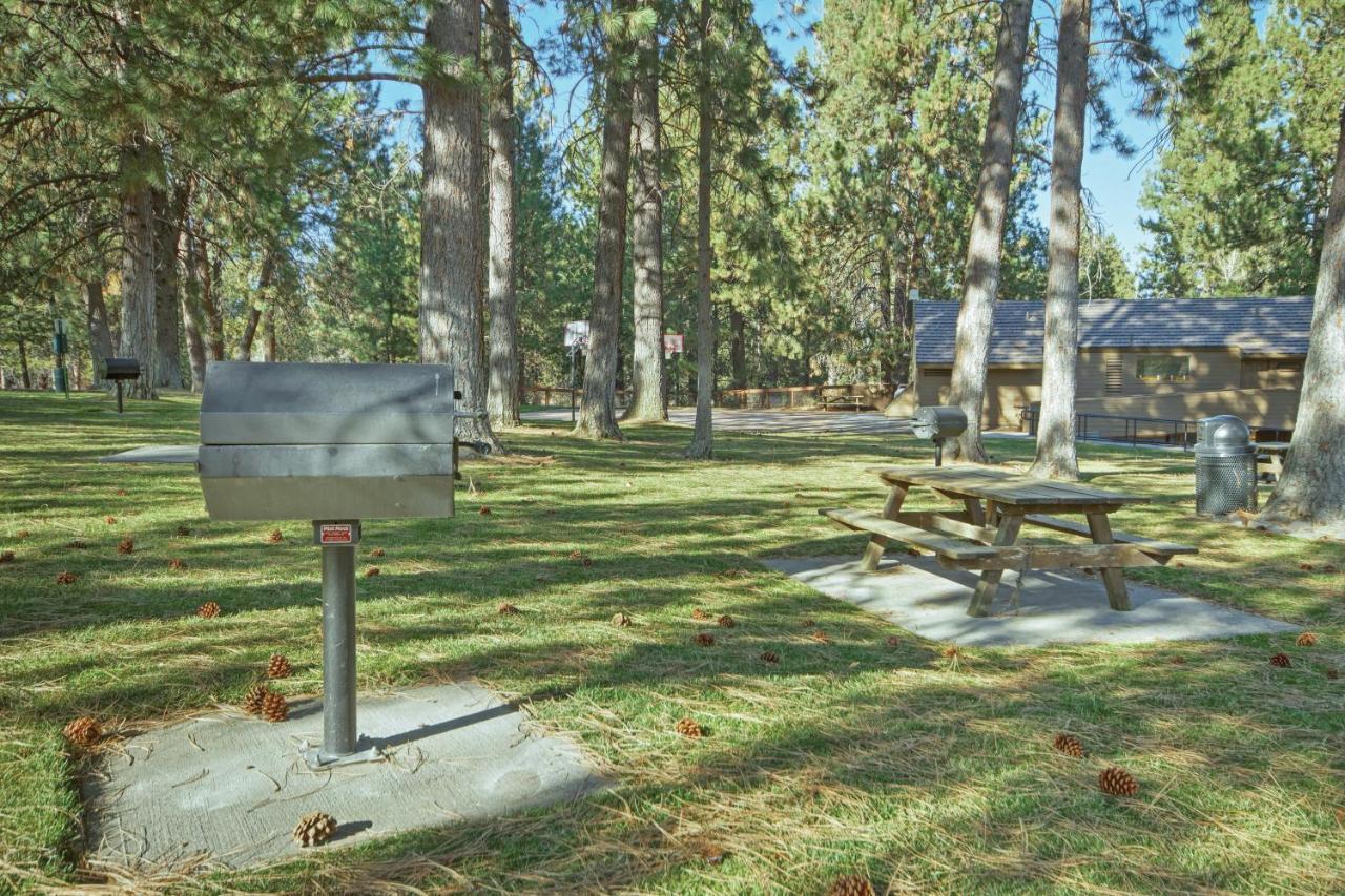 Seventh Mountain Resort Deschutes River Woods Exterior photo